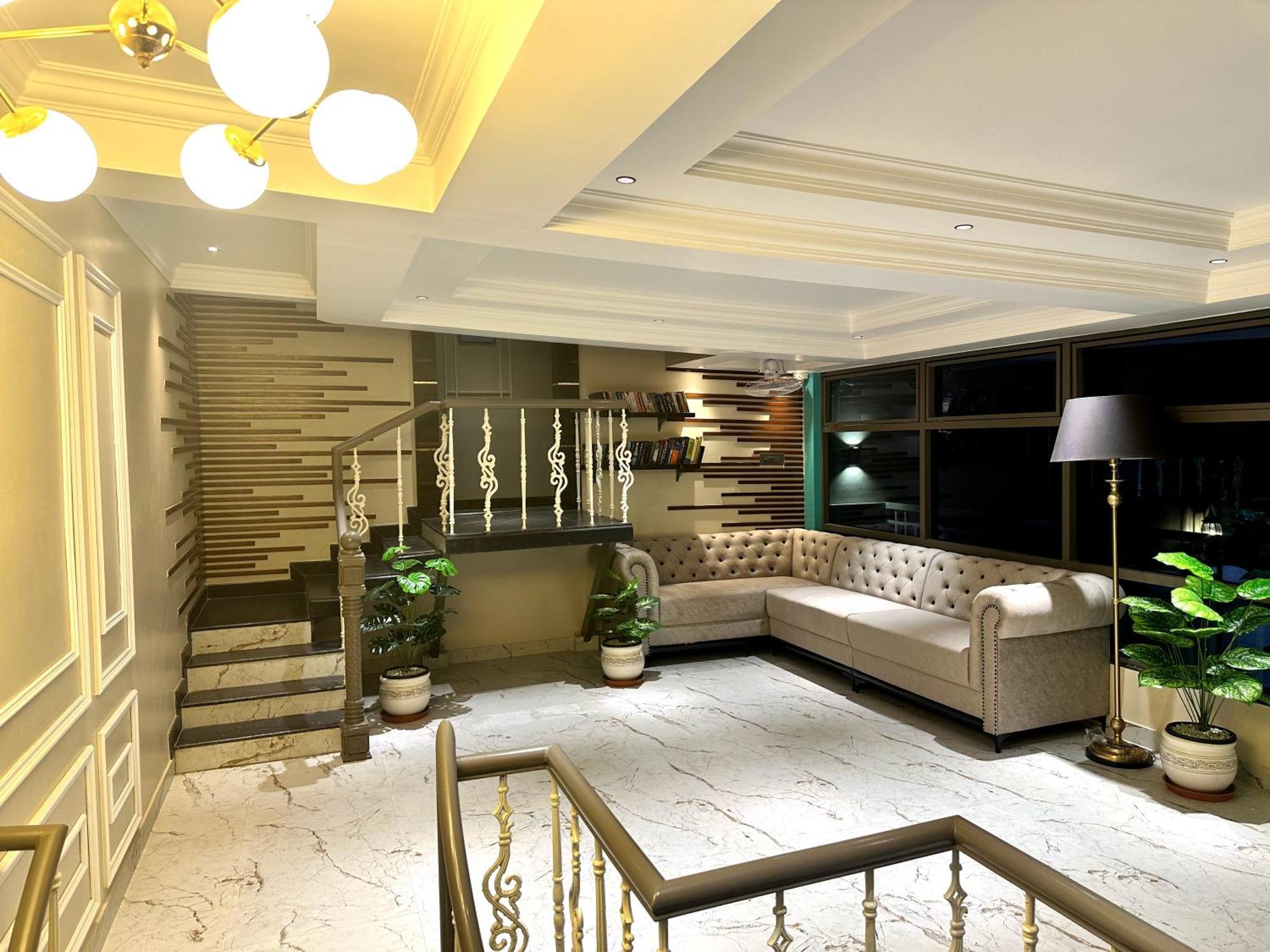 Hotel Lg Suites Bangalore Esterno foto